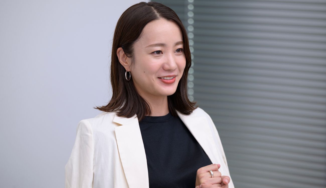 株式会社サイバーエージェント 執行役員 AIオペレーション室 上野千紘2011年サイバーエージェント新卒入社。生放送配信サービスの「FRESH LIVE」やコスメのクチコミサービス「Lulucos」など、入社後幅広いドメインに渡り、PMとして複数のメディア立ち上げを経験。女性活躍推進プロジェクト「CAramel」の幹部としても立ち上げから4年間活動。